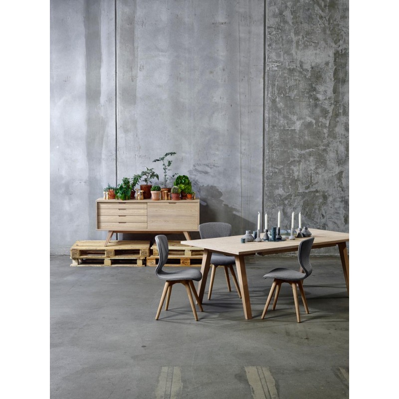 Une commodedesign ALIAS par designDISTRIKT Möbel Schweiz