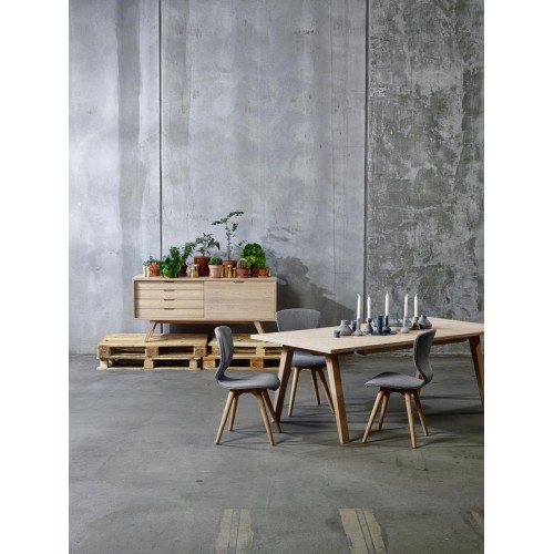 Une commodedesign ALIAS par designDISTRIKT Möbel Schweiz
